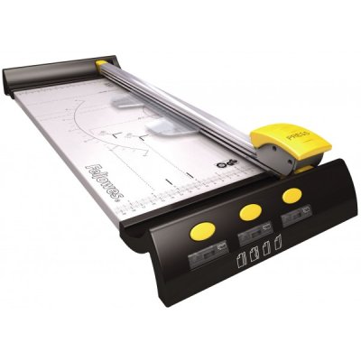 Proton a4 -taglierina colore nero